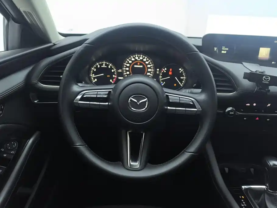 Mazda 3 Axela — миниатюра 15