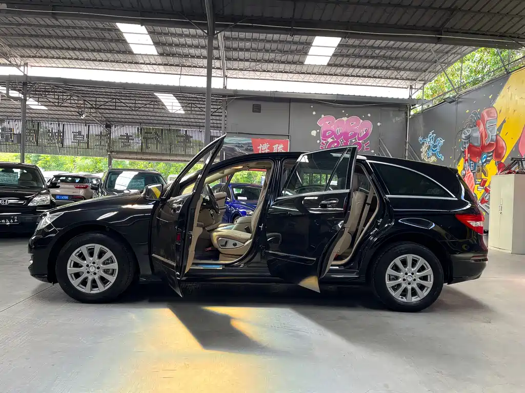 Mercedes-Benz R 2011 R 350 L 4MATIC