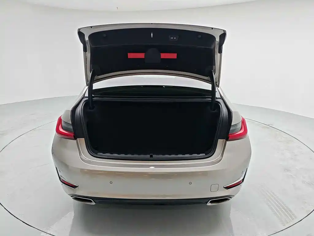 BMW 3 Series — миниатюра 16