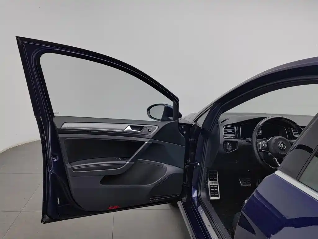 Volkswagen Golf — миниатюра 8