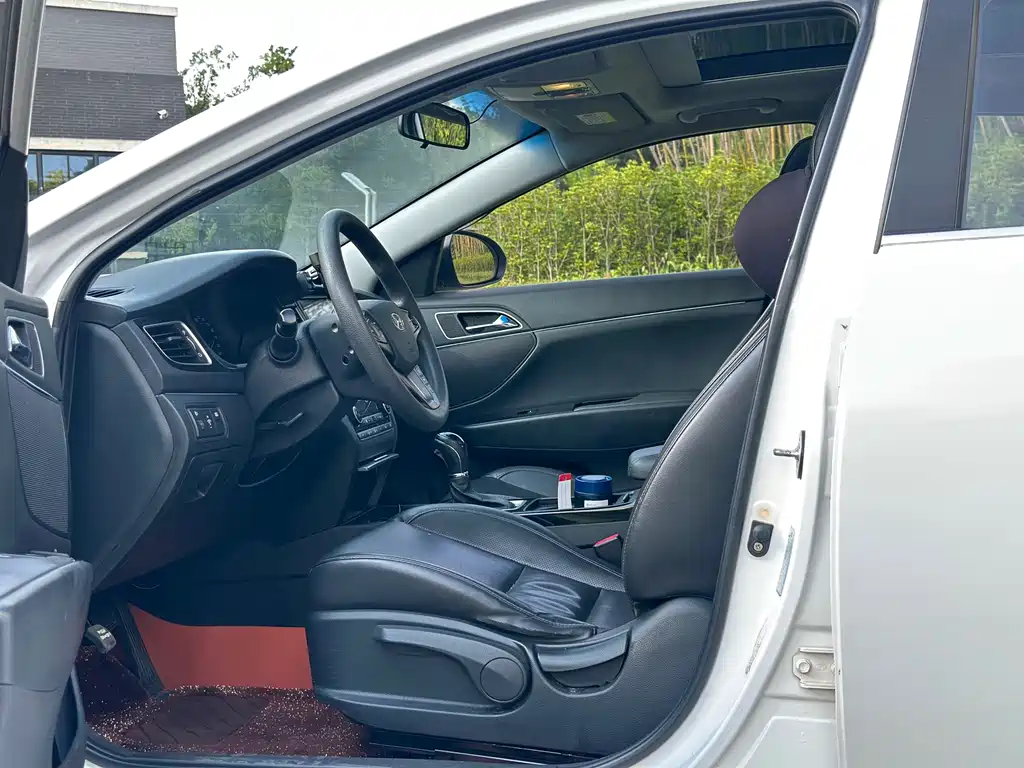 Hyundai Mistra — миниатюра 3
