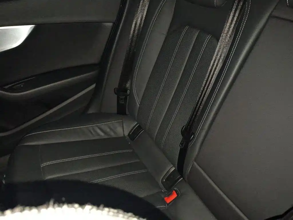 Audi A4L — миниатюра 15