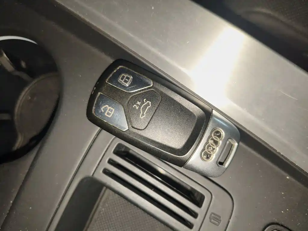 Audi A4L — миниатюра 12