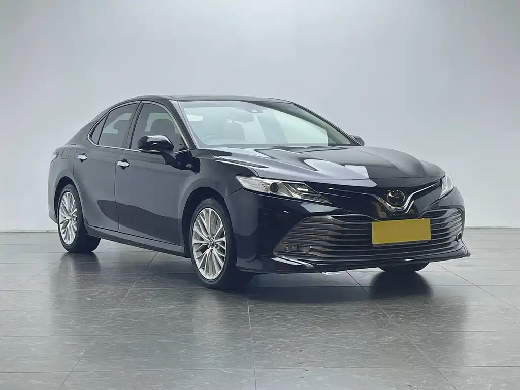 Toyota Camry — миниатюра 20