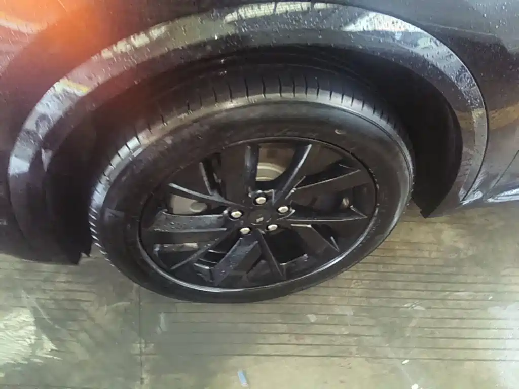 Li Auto Li L8 — миниатюра 23