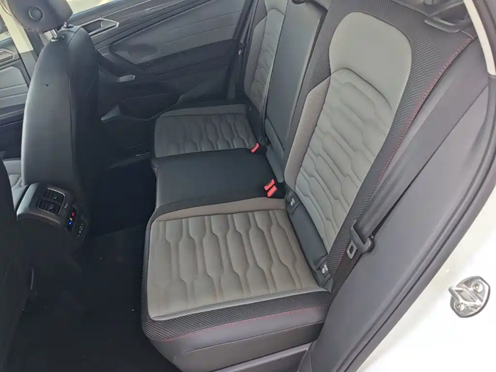 Volkswagen Tiguan X — миниатюра 17