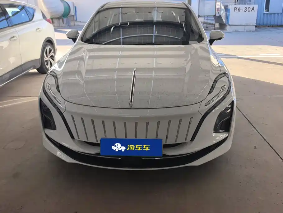 Hongqi Hongqi E-QM5 — миниатюра 2