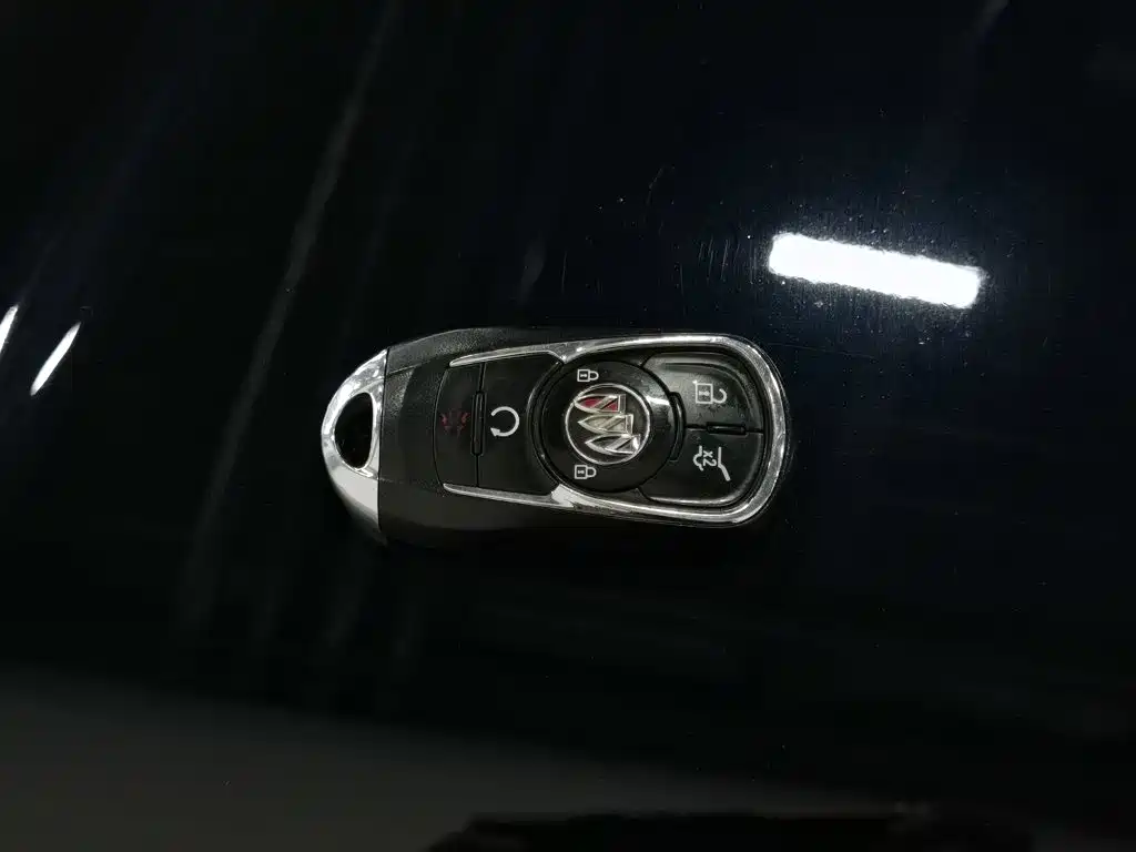 Buick Enclave — миниатюра 19