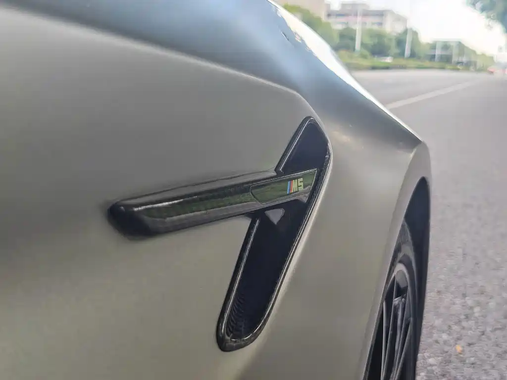 BMW M5 — миниатюра 9