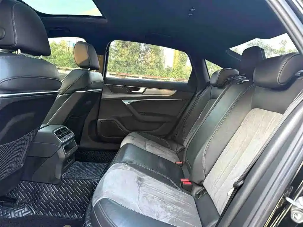 Audi A6L 2021 40 TFSI Luxury