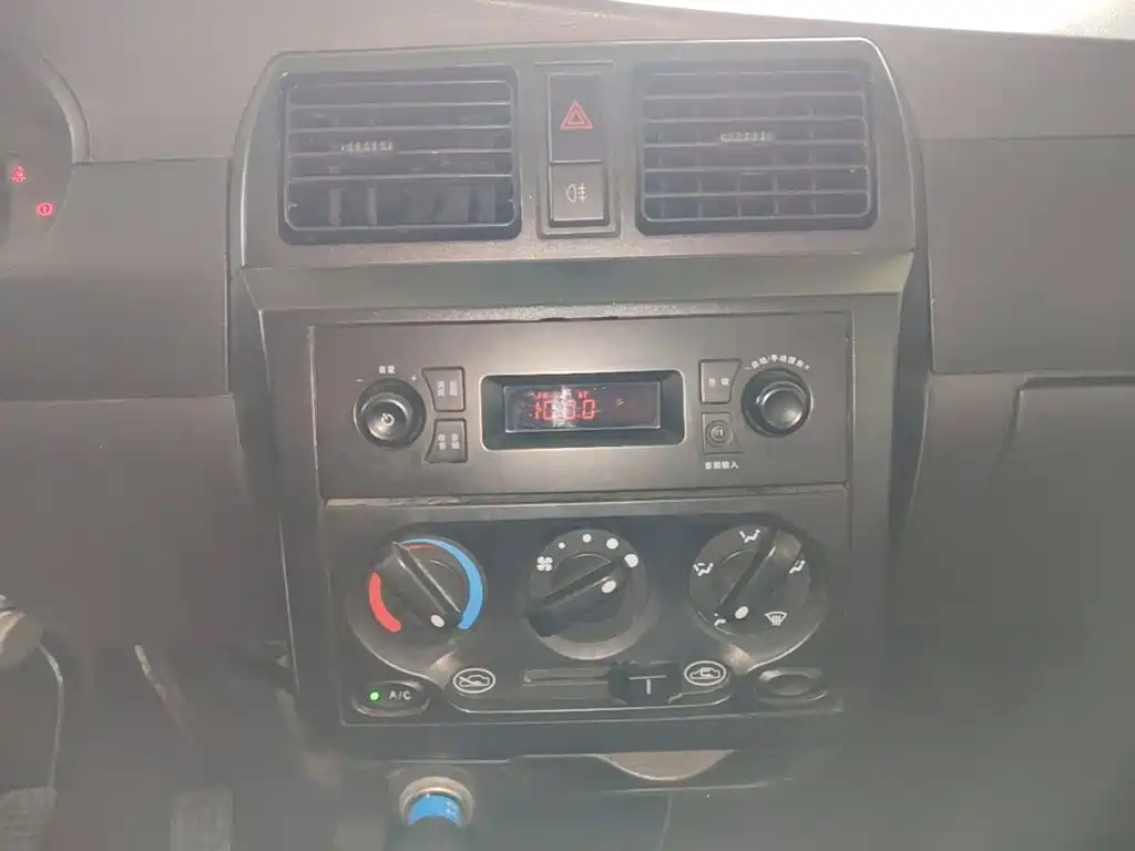 Wuling Rongguang Mini Truck — миниатюра 13