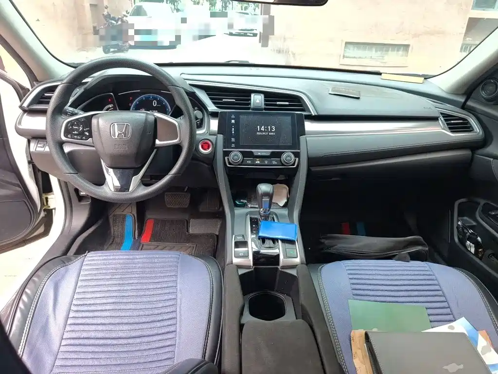 Honda Civic — миниатюра 5