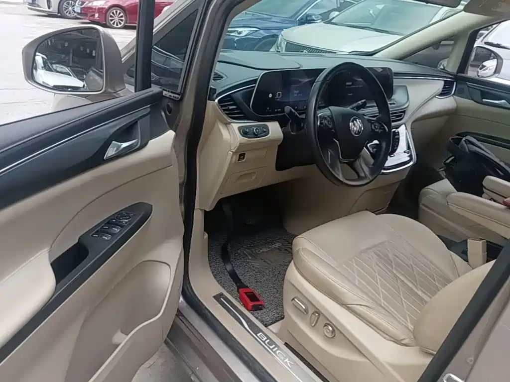 Buick GL8 — миниатюра 16