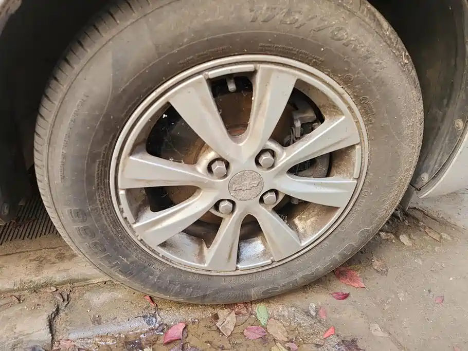 Chevrolet Sail — миниатюра 6