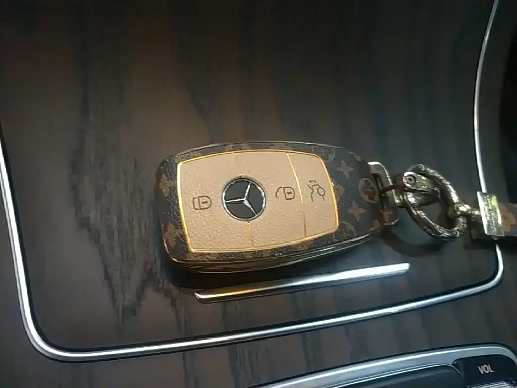 Mercedes-Benz GLC — миниатюра 9