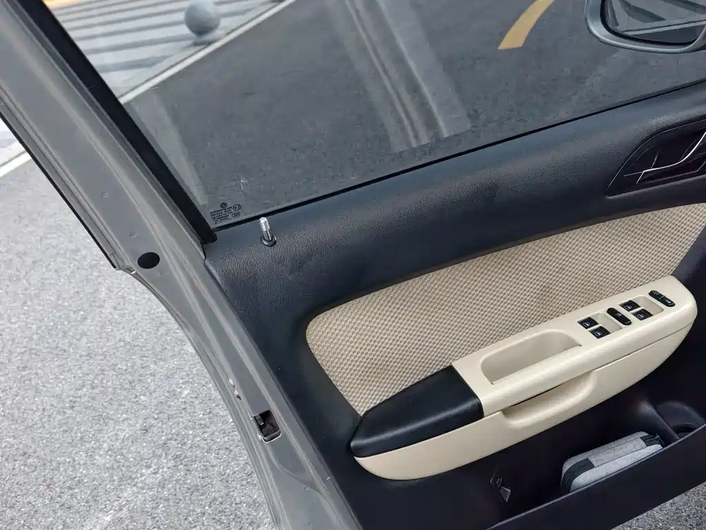 Volkswagen Lavida — миниатюра 8