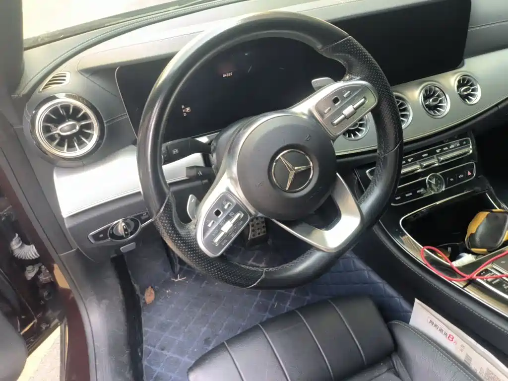 Mercedes-Benz E-Class (Import) — миниатюра 3