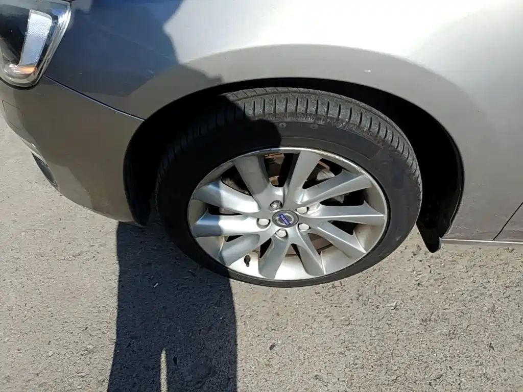 Volvo S60 — миниатюра 23