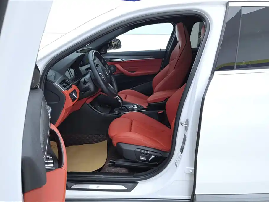 BMW X2 2021 sDrive25i Premium M