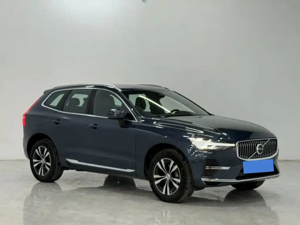 Volvo XC60 2025 B5 Luxury