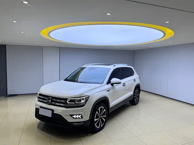 Volkswagen Tharu