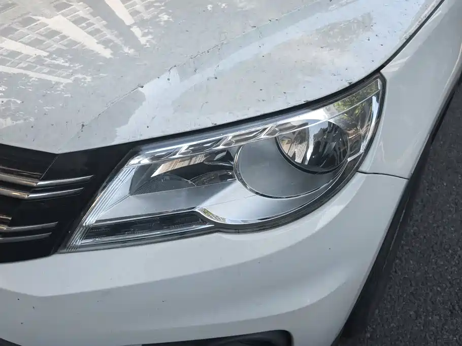 Volkswagen Tiguan — миниатюра 5