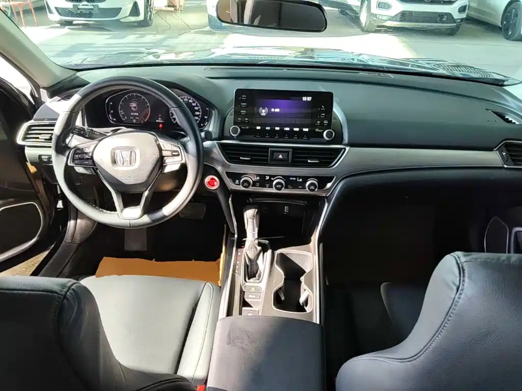 Honda Accord — миниатюра 10