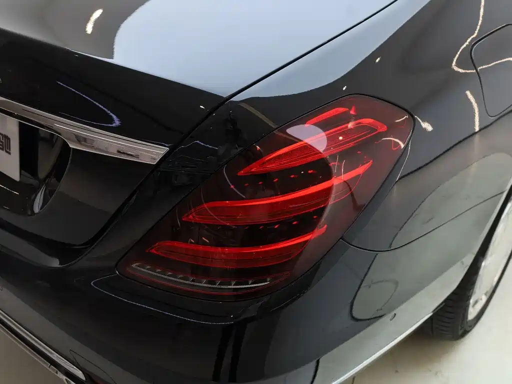 Mercedes-Benz S-Class — миниатюра 7