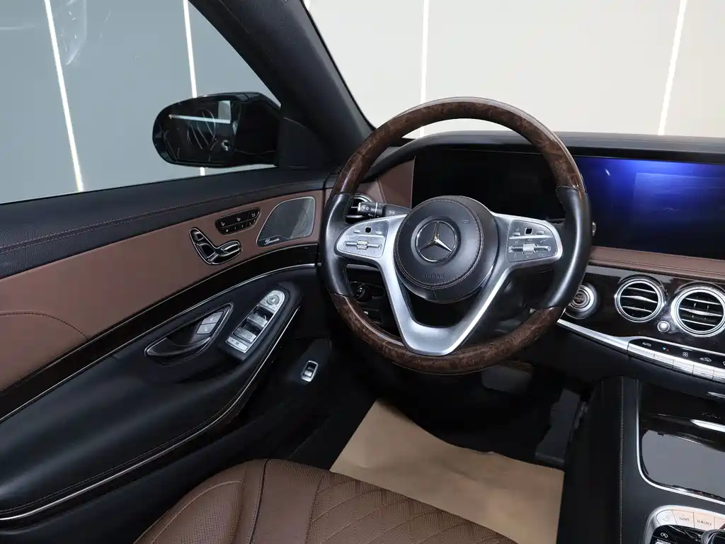 Mercedes-Benz S-Class — миниатюра 10