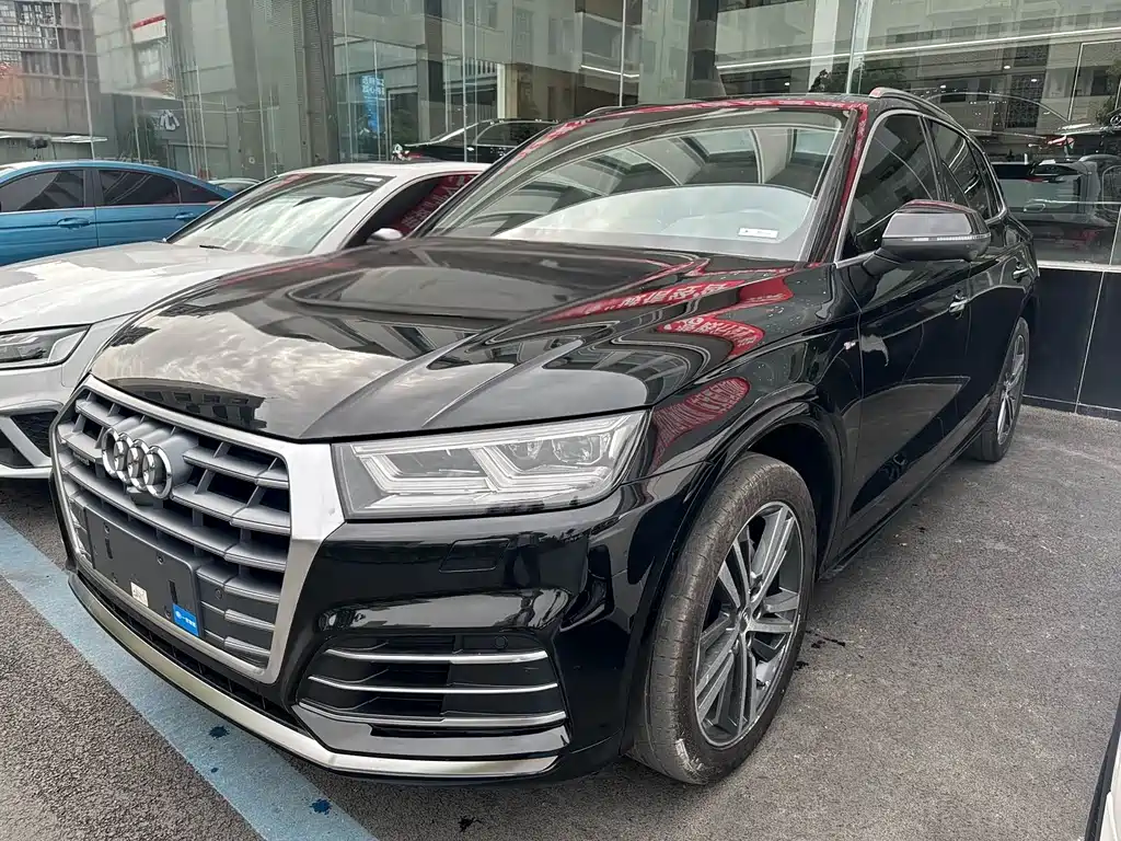 Audi Q5L 2020