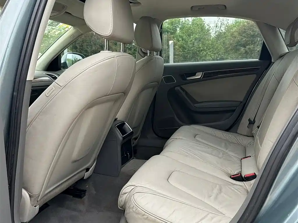 Audi A4L 2009 2.0 TFSI Luxury