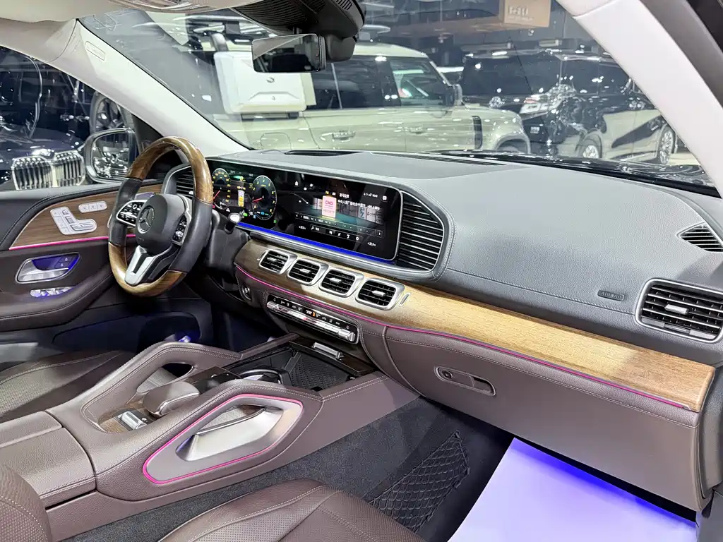 Mercedes-Benz GLS — миниатюра 14