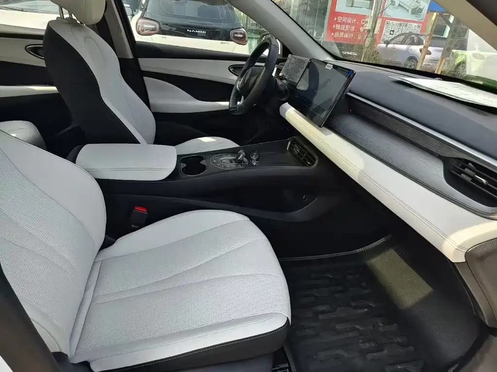 BYD Seal 05 DM-i — миниатюра 9