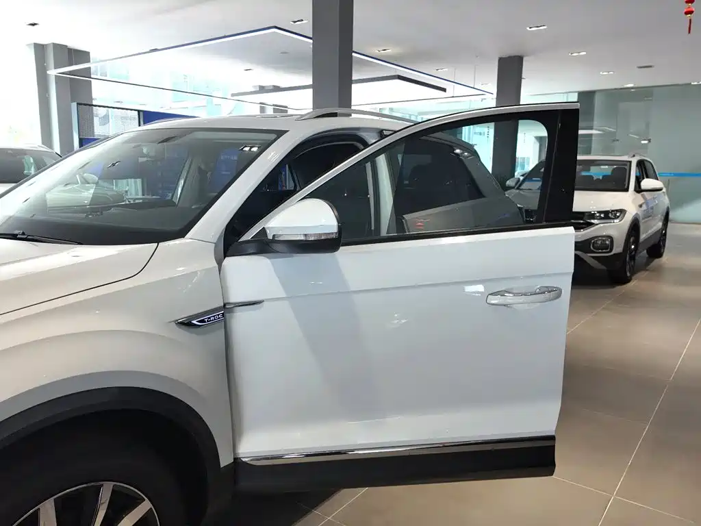 Volkswagen T-Roc — миниатюра 7