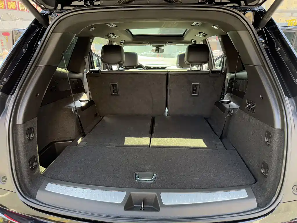 Cadillac XT6 — миниатюра 16