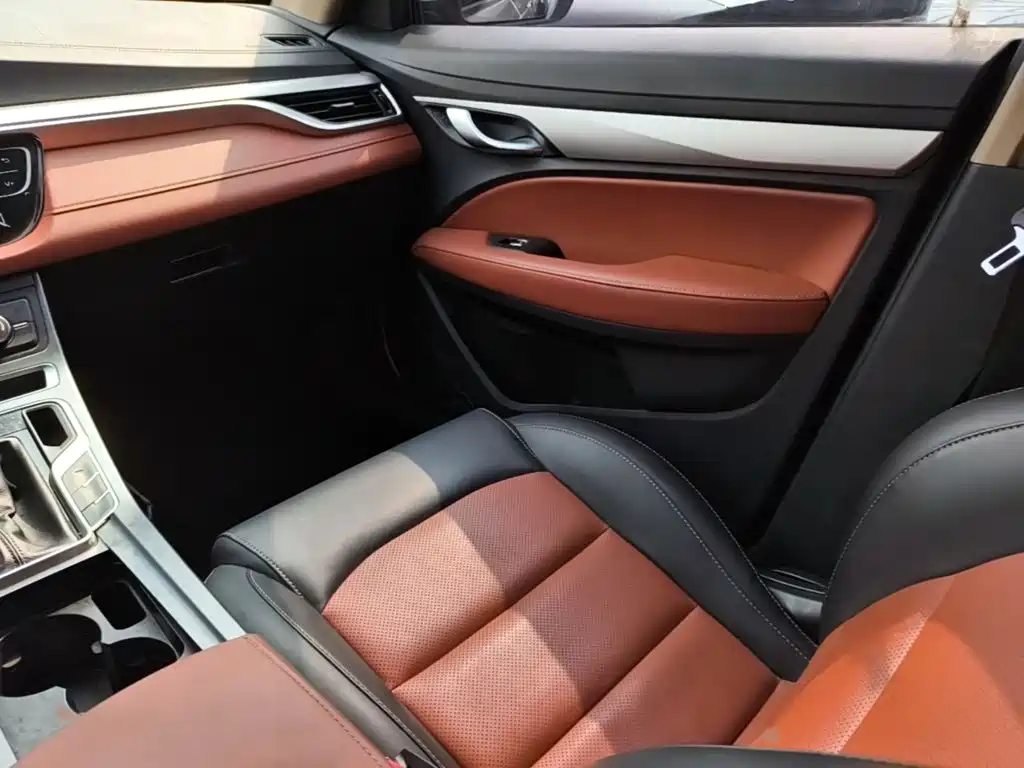 Geely Vision S1 — миниатюра 5