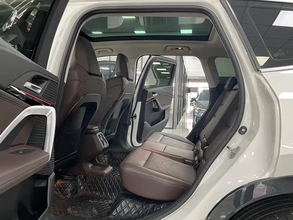 BMW X1 — миниатюра 6