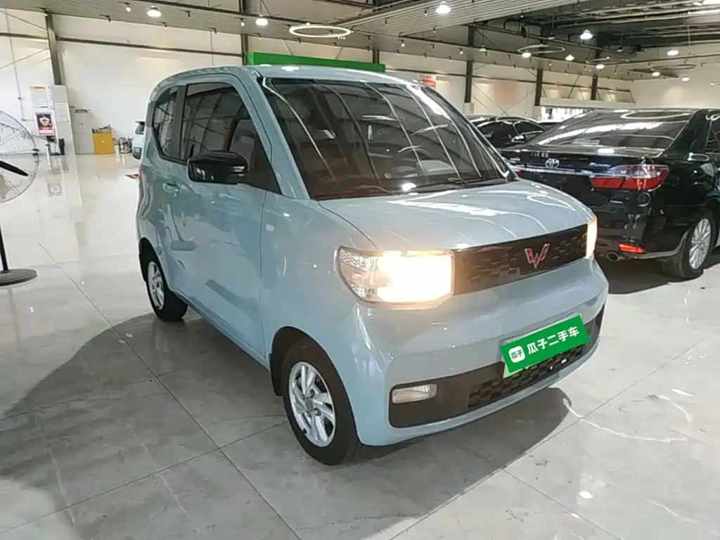 Wuling MINIEV — миниатюра 4