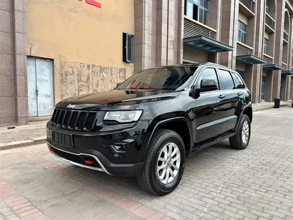 JEEP GRAND CHEROKEE