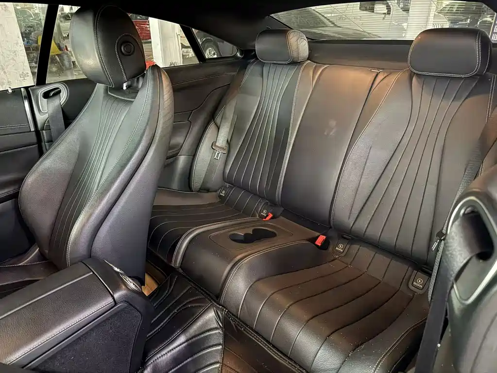 Mercedes-Benz E-Class (Import) — миниатюра 9