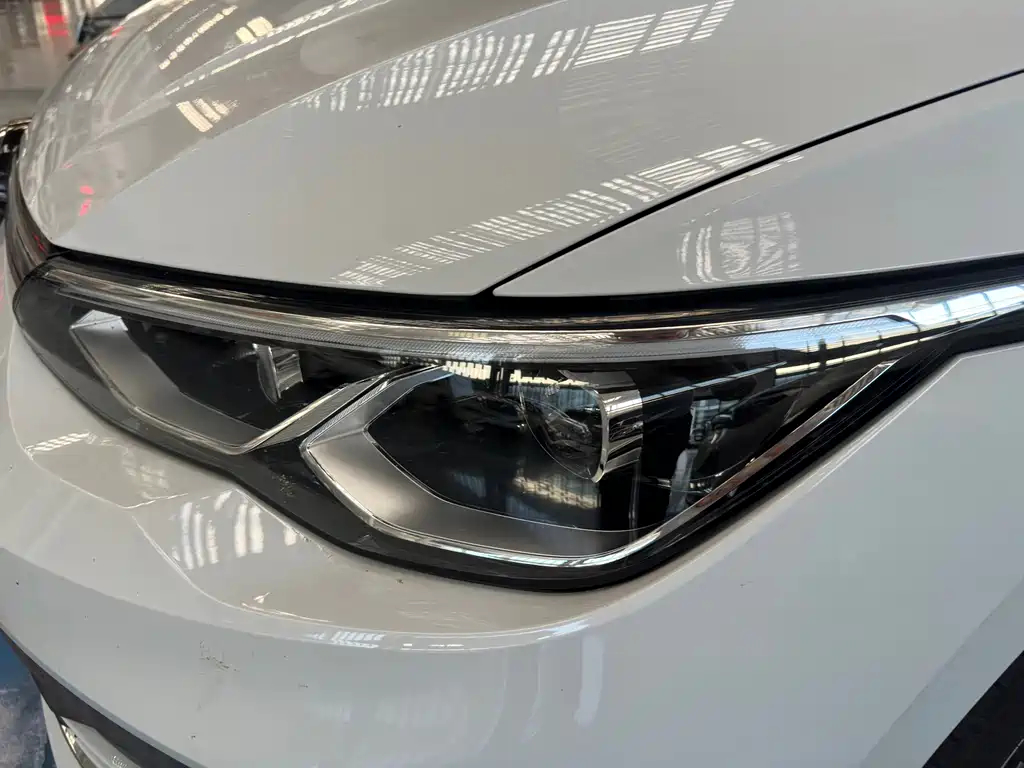 Volkswagen Golf — миниатюра 4