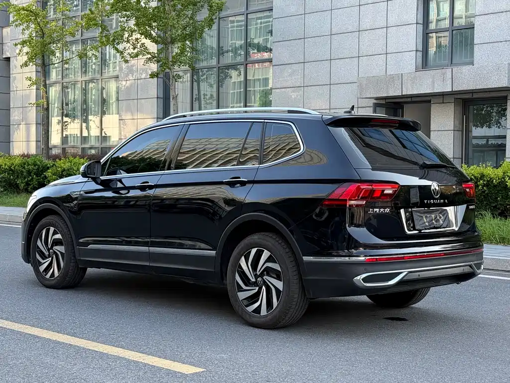 Volkswagen Tiguan L — миниатюра 6
