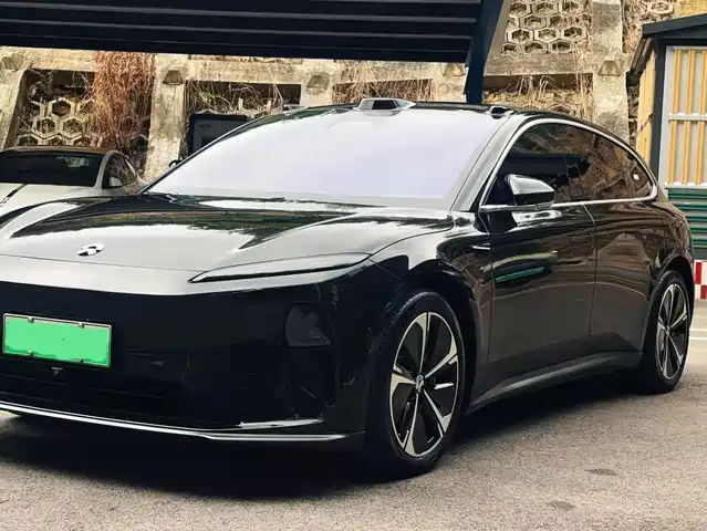 NIO ET5T
