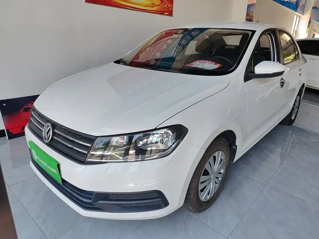Volkswagen Santana — миниатюра 2