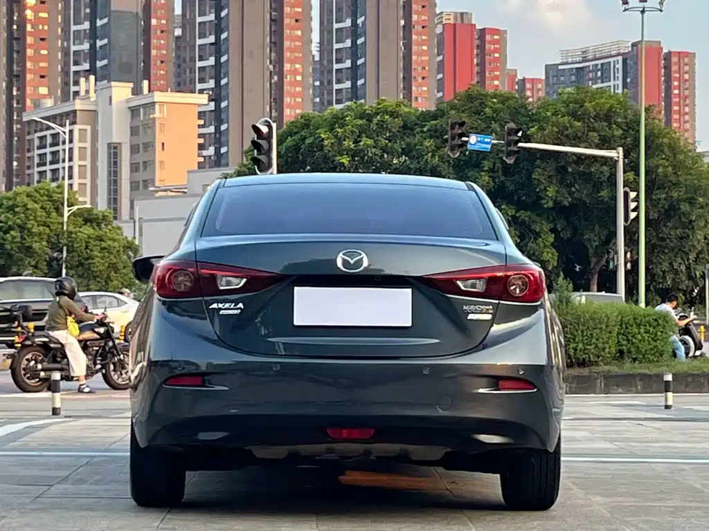 Mazda 3 Axela — миниатюра 8