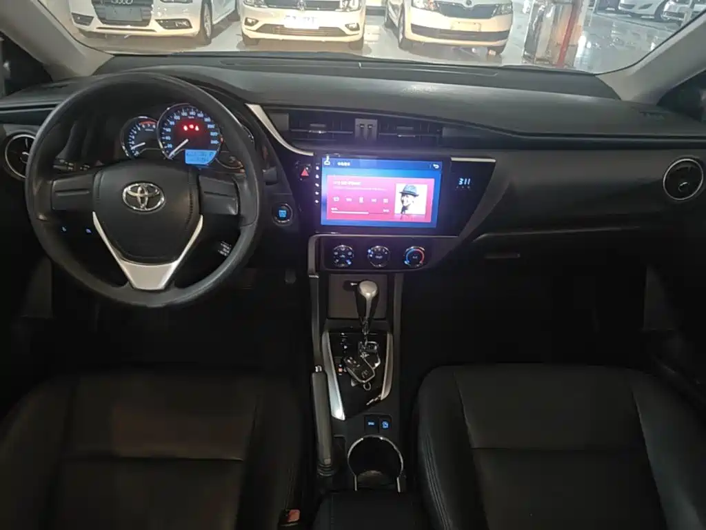 Toyota Corolla — миниатюра 10