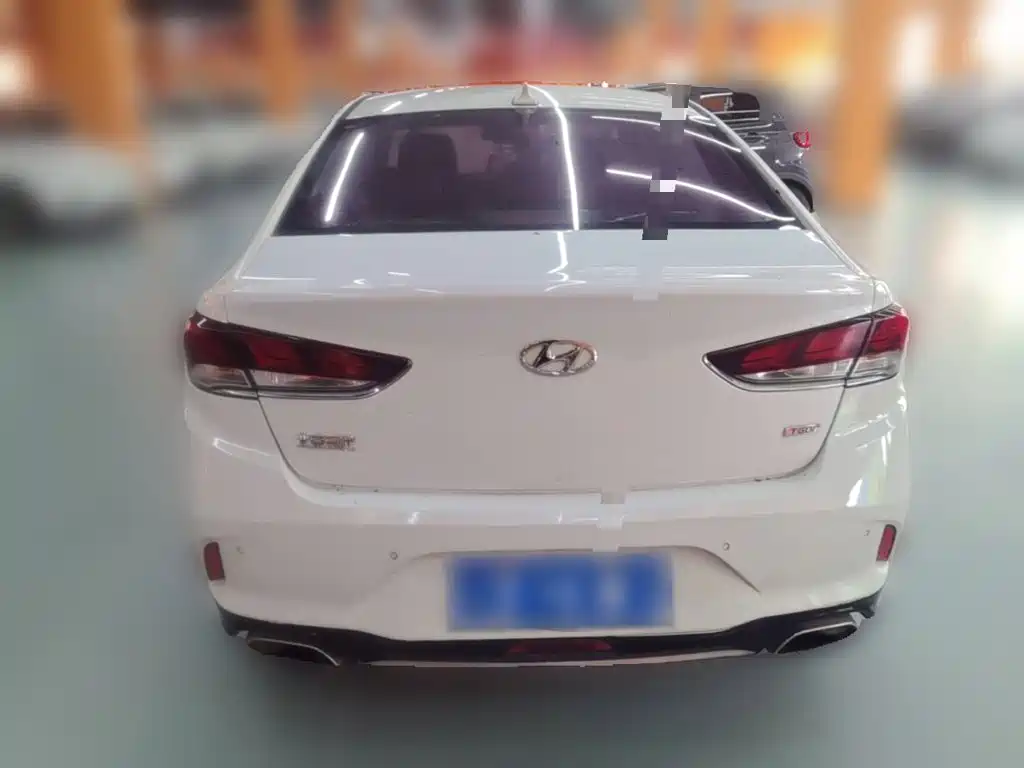 Hyundai Sonata — миниатюра 8