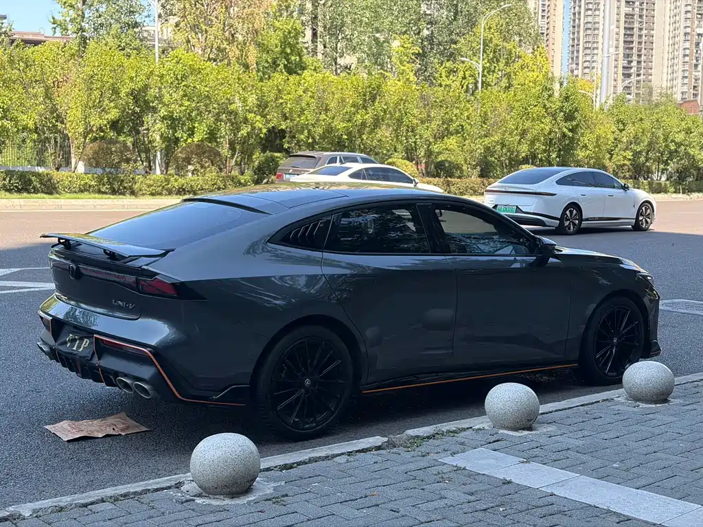 Changan UNI-V — миниатюра 3