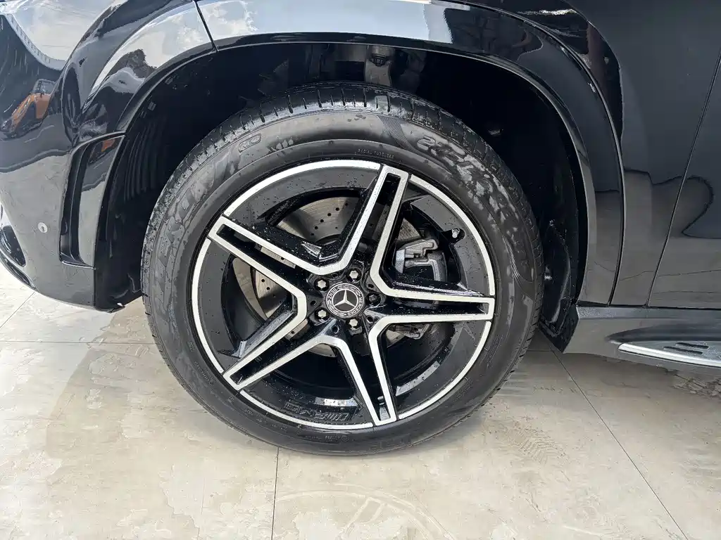 Mercedes-Benz GLS — миниатюра 34