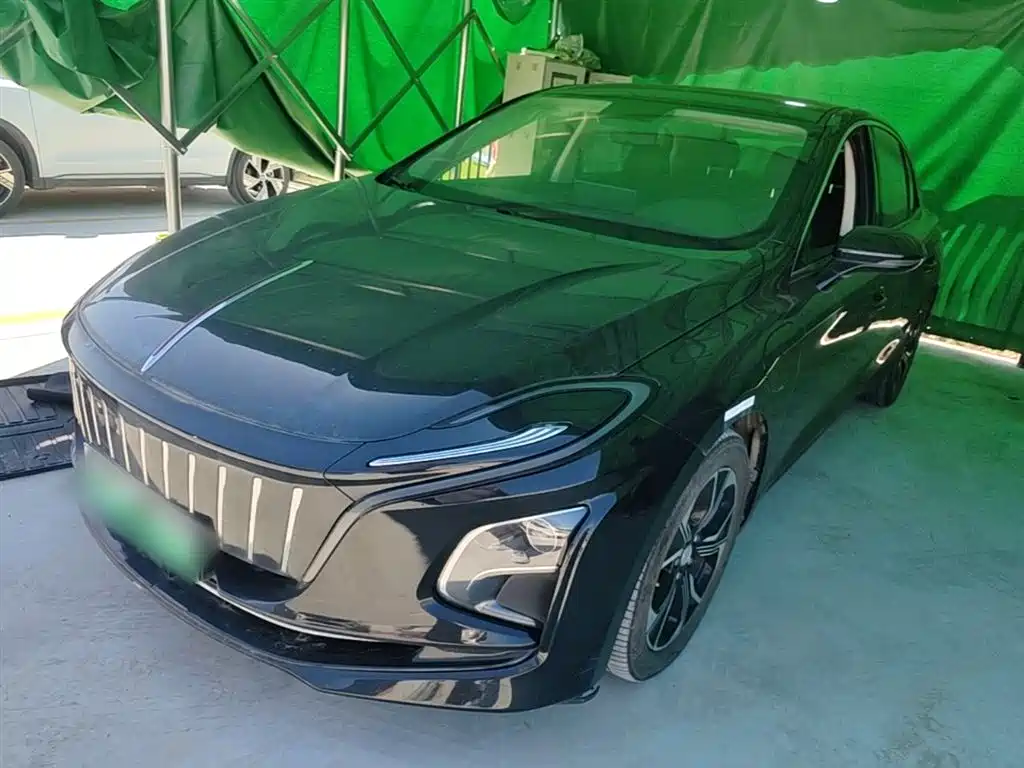 Hongqi Hongqi E-QM5 2024
